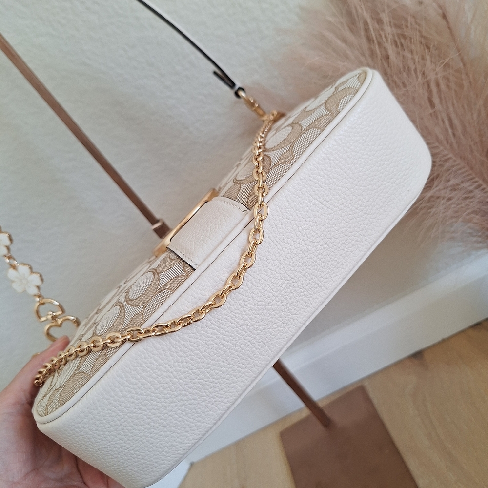 NWT Coach Lonnie Baguette crossbody In Signature Jacquard C8306 - Picture 6 of 11